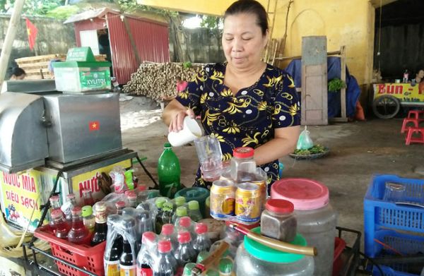 Bán đồ uống giải khát (trà chanh - sinh tố - nước mát)