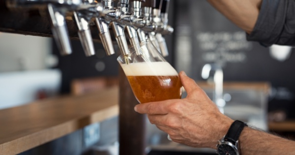 Kỹ thuật rót bia