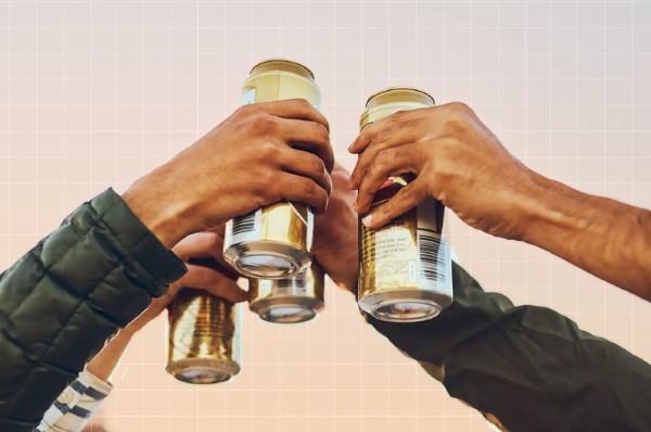 1 cốc bia bao nhiêu calo?