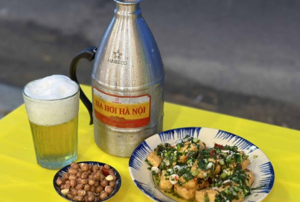 Bia hơi Hà Nội 83 - Đại lý đồng hành cùng hương vị Tết