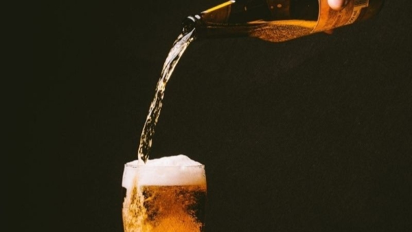 Nhập bia hơi chất lượng ở đâu, tránh tình trạng bia lỗi, bia hỏng?