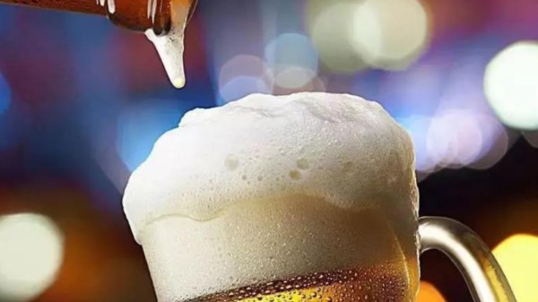 Có phải hiện nay chỉ cốc đầu bom mới được gọi là bia cắt tiết không?