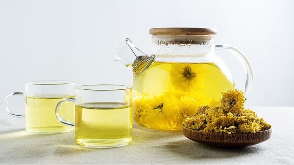 Thư giãn hệ tiêu hóa với trà hoa cúc