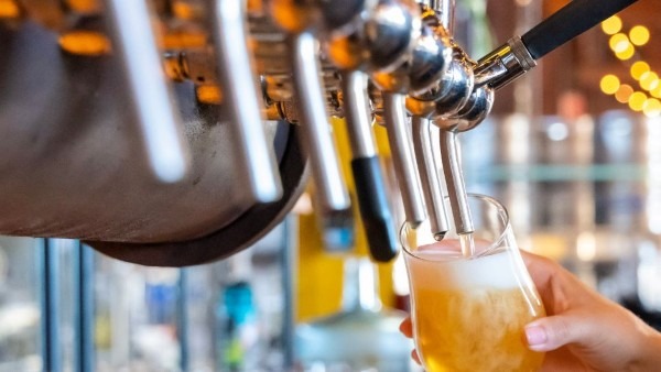 Chọn nguồn bia tươi chất lượng và ổn định